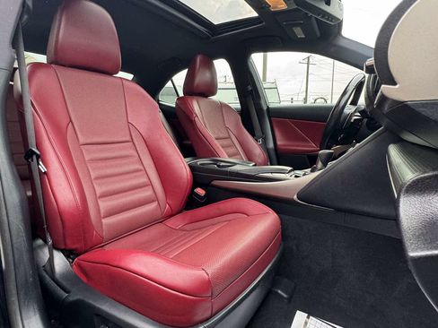 Used 2018 Lexus IS 300 F Sport w/ F Sport Package AWD/4WD image 31