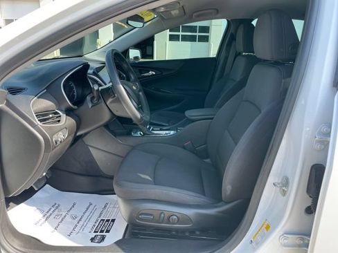 Used 2023 Chevrolet Malibu RS FWD image 19