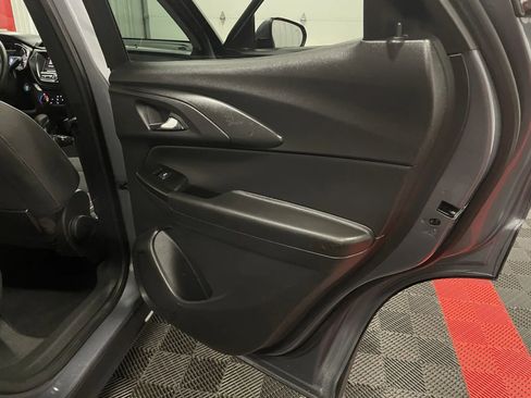 Used 2022 Chevrolet TrailBlazer LT w/ Driver Confidence Package image 42