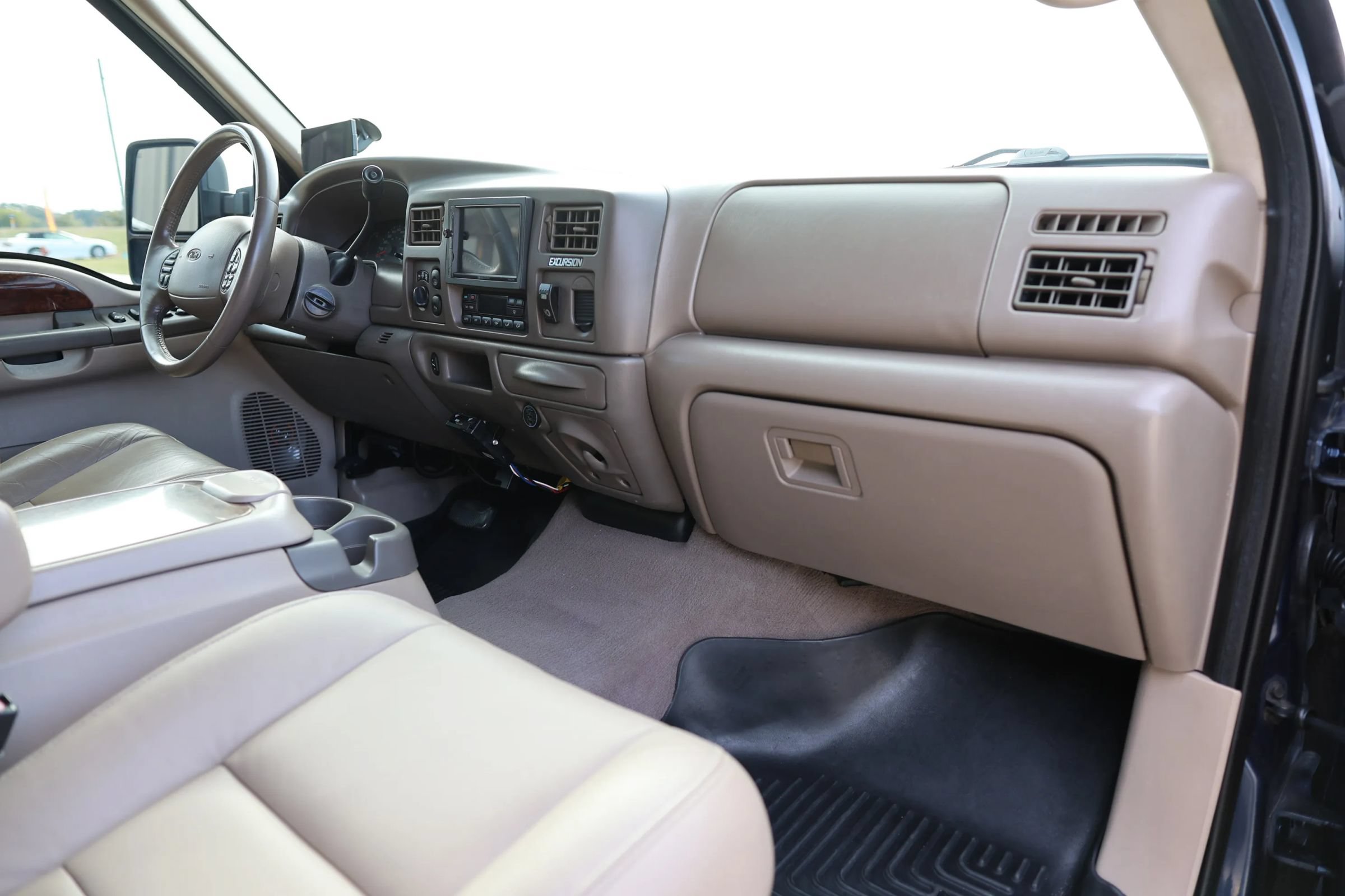 Used 2002 Ford Excursion Limited AWD/4WD image 59