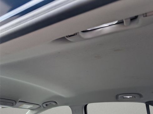 Used 2020 Chevrolet Equinox Premier image 29