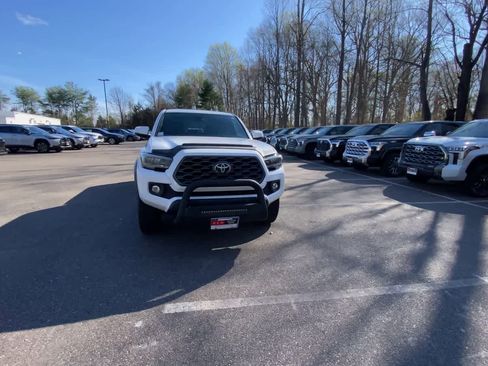 Certified 2021 Toyota Tacoma TRD Off-Road w/ TRD Premium Off Road Package image 6