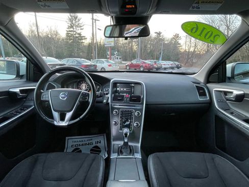 Used 2016 Volvo XC60 T5 image 18