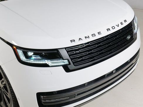 Used 2024 Land Rover Range Rover Long Wheelbase SE AWD/4WD image 30