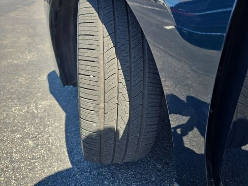 Used 2019 Toyota Camry XSE image 29