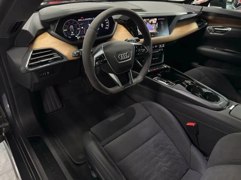 Used 2022 Audi e-tron GT Premium Plus AWD/4WD image 33