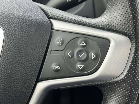 Certified 2023 GMC Acadia SLE w/ Driver Convenience Package image 28