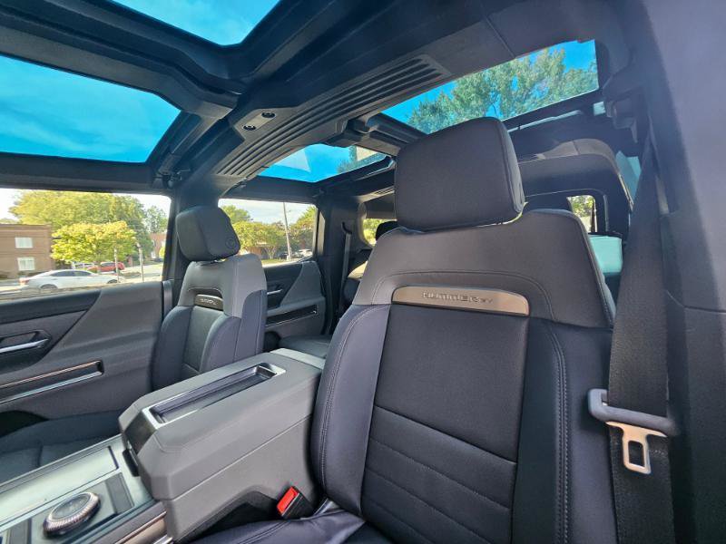 Used 2025 GMC Hummer EV 3X AWD/4WD image 43
