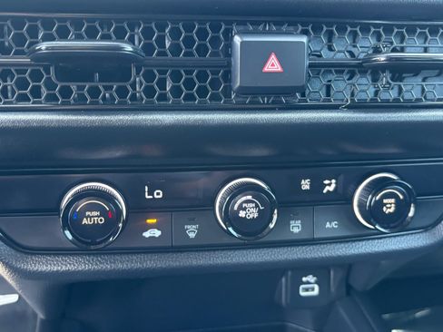 Used 2024 Honda HR-V LX image 25