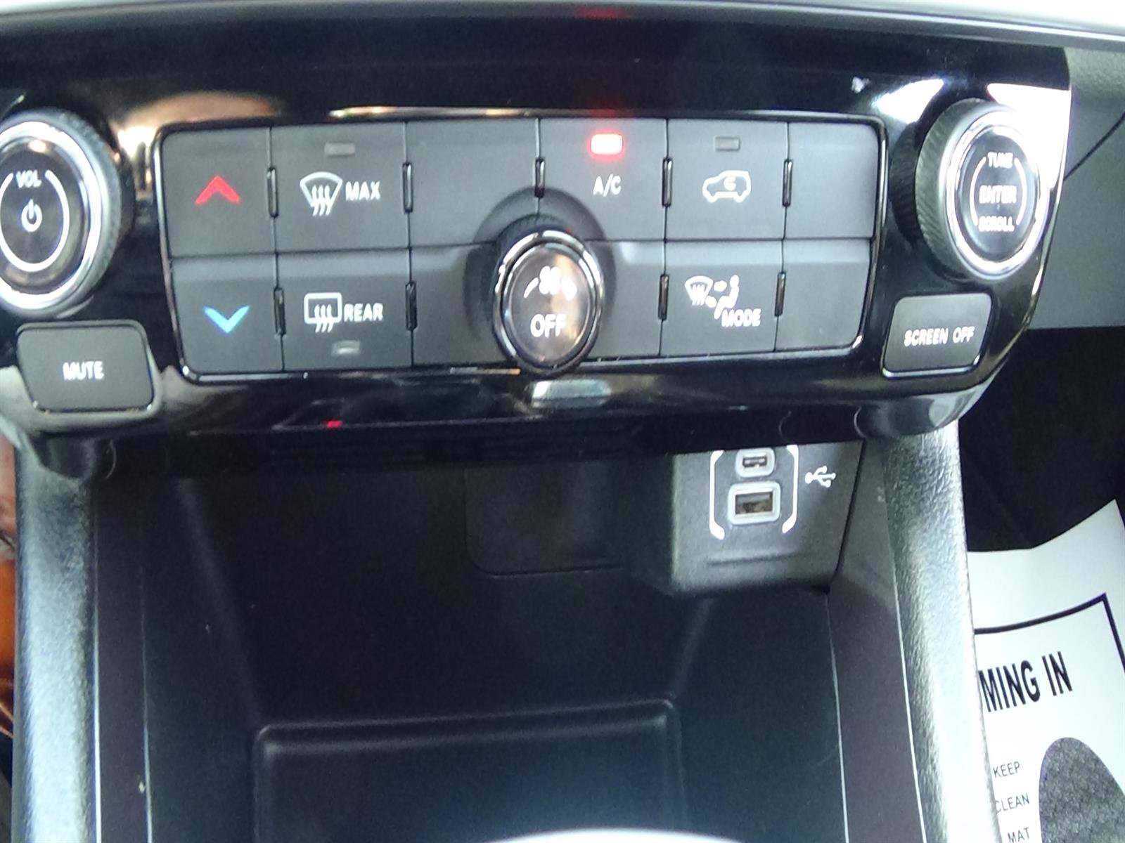 Certified 2025 Jeep Compass Latitude AWD/4WD image 29