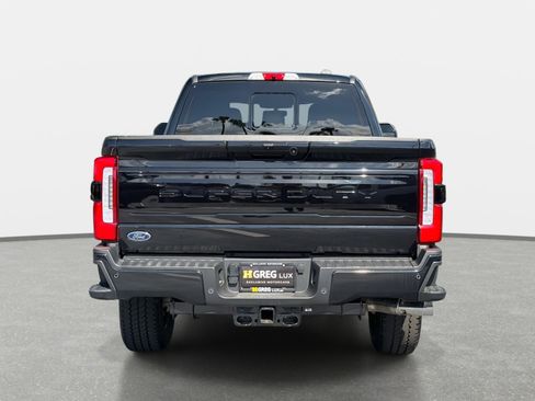 Used 2025 Ford F250 Platinum image 4