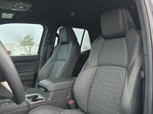 Certified 2025 Toyota 4Runner TRD Off-Road Premium image 27