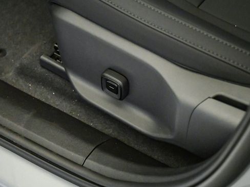 New 2026 Volvo EX30 Cross Country Ultra w/ Protection Package Premier image 24