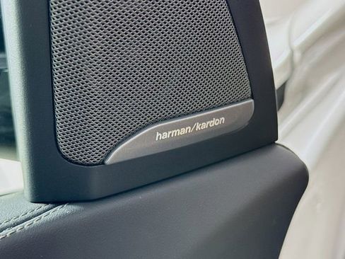 New 2026 BMW X5 xDrive50e w/ M Sport Package image 19