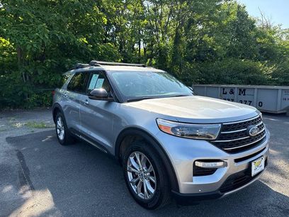 Certified 2023 Ford Explorer XLT w/ Equipment Group 202A