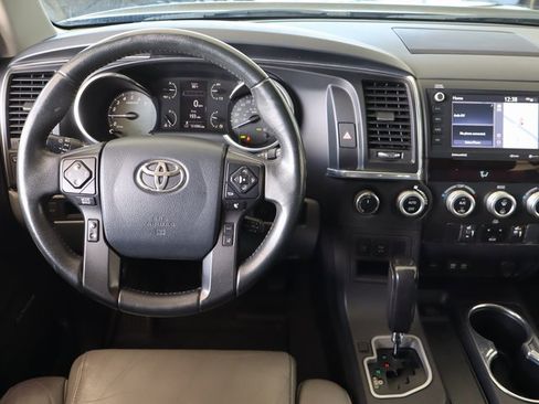 Used 2020 Toyota Sequoia Limited image 22