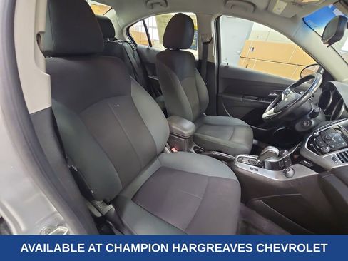 Used 2011 Chevrolet Cruze LT image 37