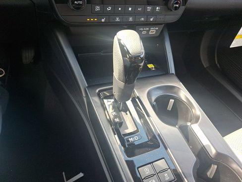 New 2026 Subaru Outback Limited AWD/4WD image 11