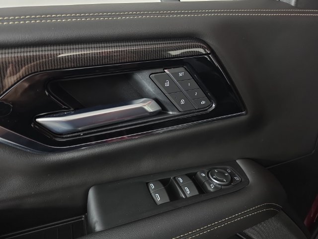 Certified 2025 GMC Yukon XL Elevation w/ Elevation Premium Package AWD/4WD image 26