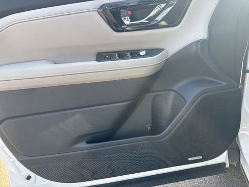 Used 2026 Subaru Forester Limited image 7