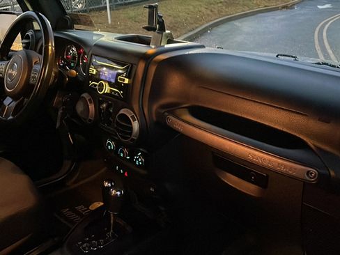 Used 2014 Jeep Wrangler Unlimited Sport w/ Quick Order Package 24S image 32