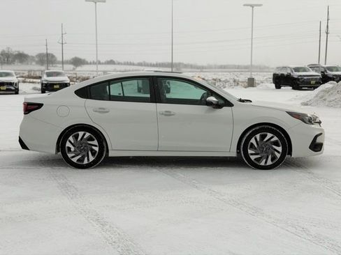 Used 2024 Subaru Legacy Touring XT image 5