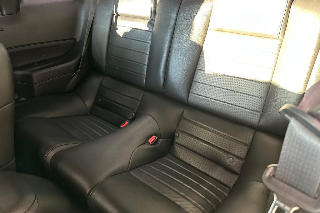 Used 2009 Ford Mustang Shelby GT500 RWD image 16