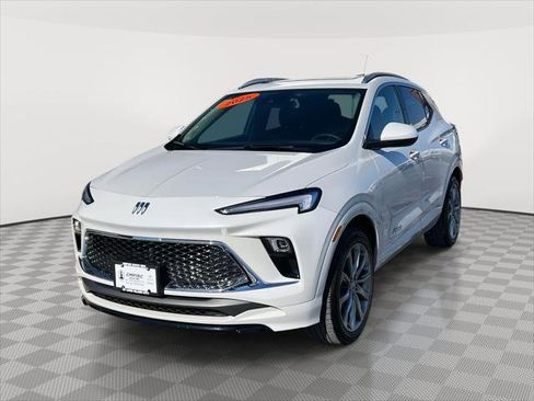 Used 2025 Buick Encore GX Avenir w/ Avenir Convenience Package image 3