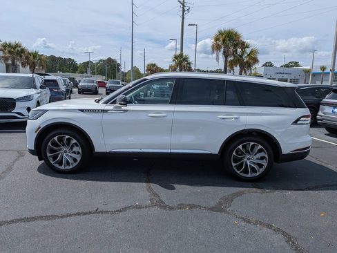 New 2026 Lincoln Aviator Reserve RWD image 7