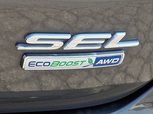 Used 2019 Ford Edge SEL w/ Equipment Group 201A AWD/4WD image 30