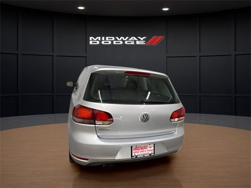 Used 2010 Volkswagen Golf 2-Door image 17