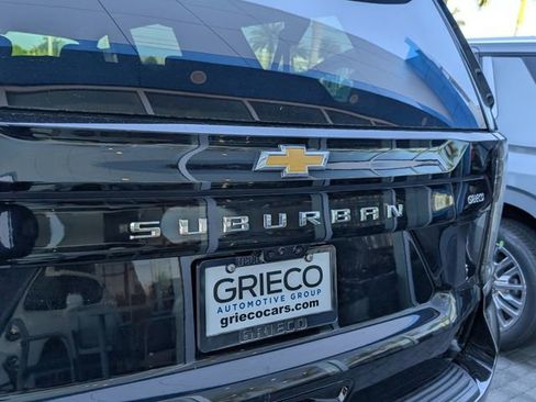 New 2026 Chevrolet Suburban High Country AWD/4WD image 8