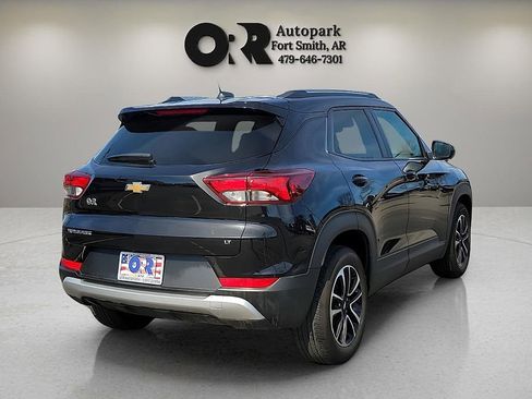 Used 2025 Chevrolet TrailBlazer LT FWD image 5