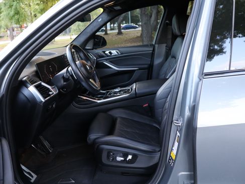 Used 2023 BMW X7 xDrive40i AWD/4WD image 21