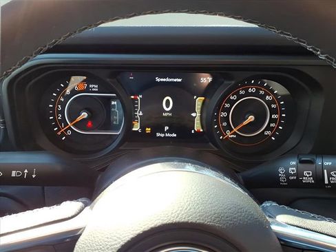 New 2026 Jeep Wrangler Unlimited Sahara AWD/4WD image 23