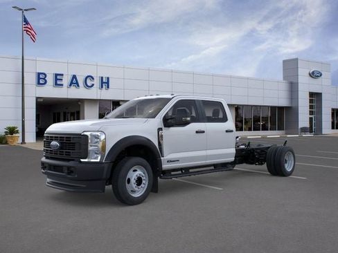 New 2026 Ford F550 4x4 Crew Cab Super Duty image 2