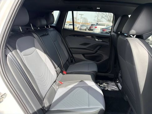 New 2026 Volkswagen Tiguan SE R-Line AWD/4WD image 31