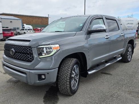 Used 2018 Toyota Tundra Platinum AWD/4WD image 2