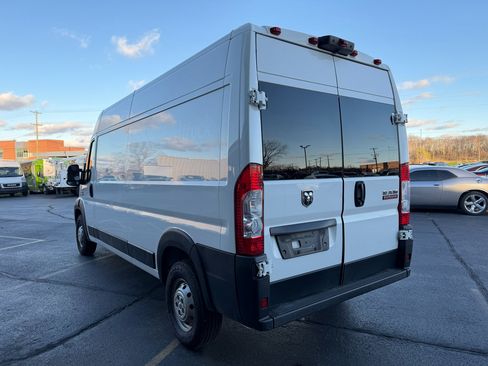 Used 2022 RAM ProMaster 2500 image 5