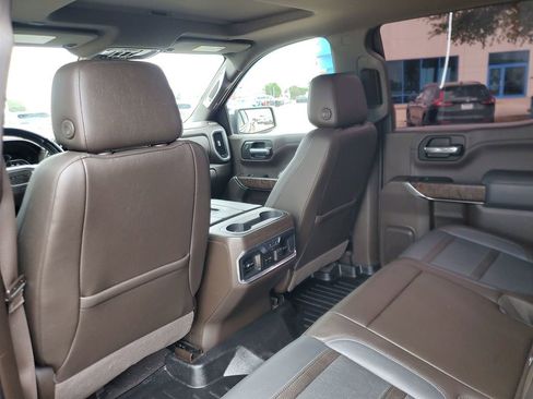 Used 2019 GMC Sierra 1500 Denali w/ Denali Ultimate Package AWD/4WD image 10