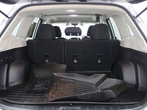 Used 2020 Subaru Forester Premium AWD/4WD image 19