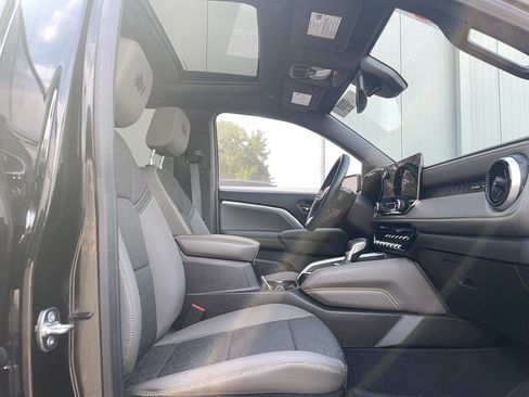 Used 2024 Chevrolet Colorado ZR2 w/ ZR2 Bison Edition AWD/4WD image 19