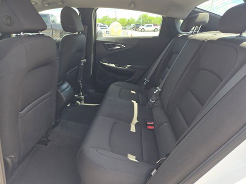 Used 2021 Chevrolet Malibu RS FWD image 13