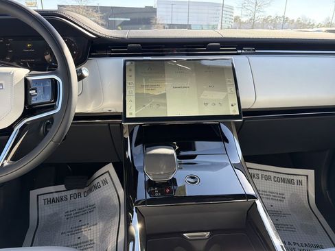 New 2026 Land Rover Range Rover Sport SE image 13