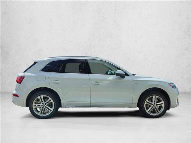 Used 2021 Audi Q5 e Premium Plus AWD/4WD image 4
