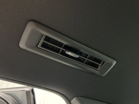 New 2026 Chevrolet Traverse LT w/ Sun and Wheel Package image 21