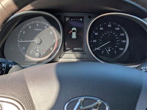 Used 2017 Hyundai Santa Fe Sport image 22