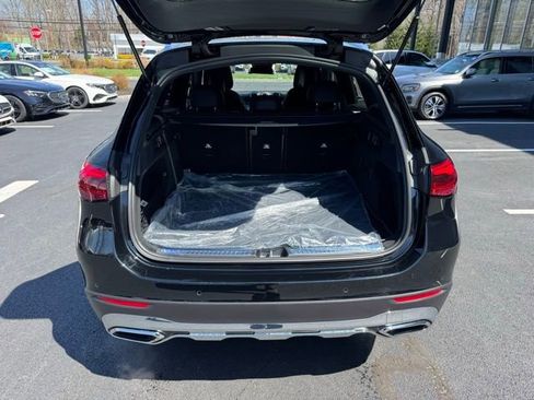 Used 2026 Mercedes-Benz GLC 300 4MATIC image 11