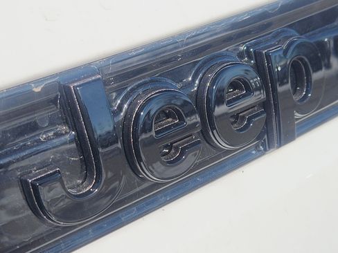 New 2026 Jeep Grand Cherokee Altitude RWD image 7