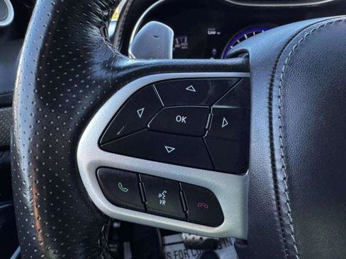 Used 2021 Jeep Grand Cherokee Trackhawk AWD/4WD image 28